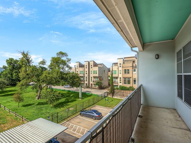 1441 East Street 315, Houston, TX 77007