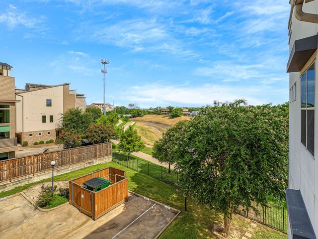 1441 East Street 315, Houston, TX 77007