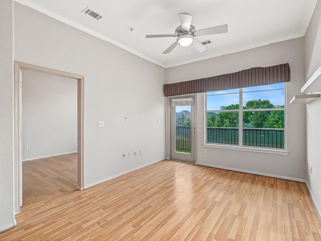 1441 East Street 315, Houston, TX 77007