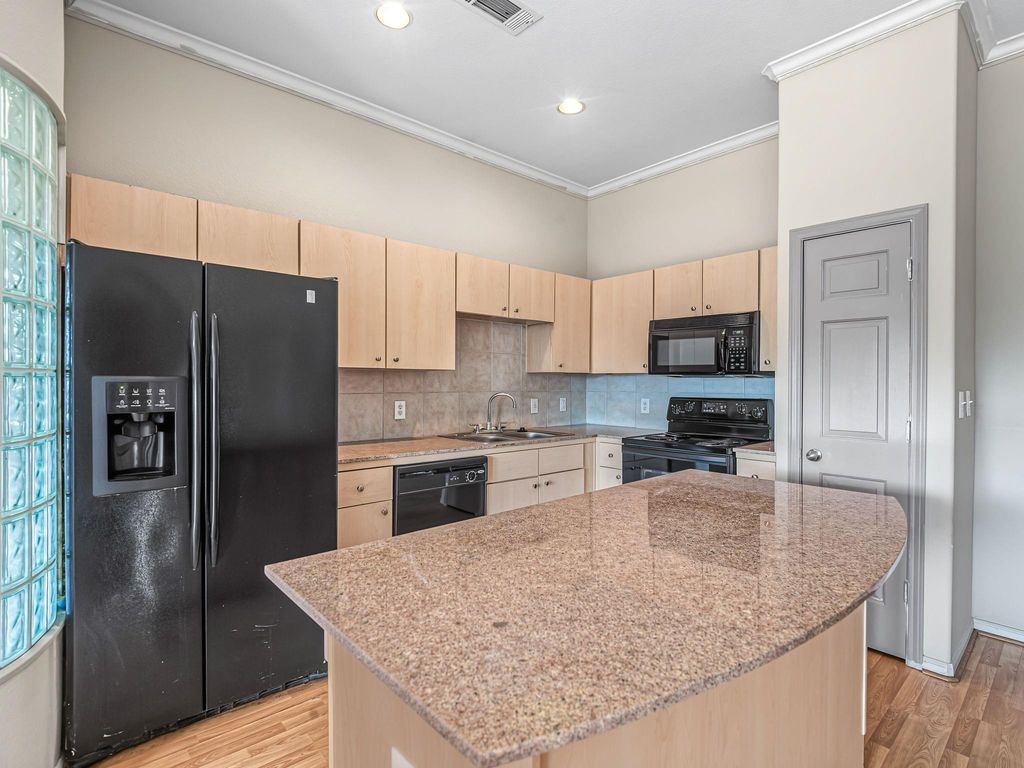 1441 East Street 315, Houston, TX 77007