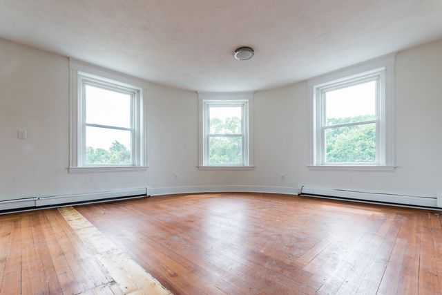 376 Washington 8, Boston, MA 02124