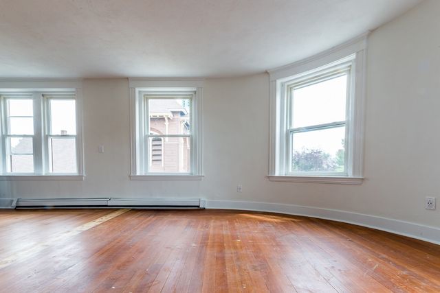 376 Washington 8, Boston, MA 02124
