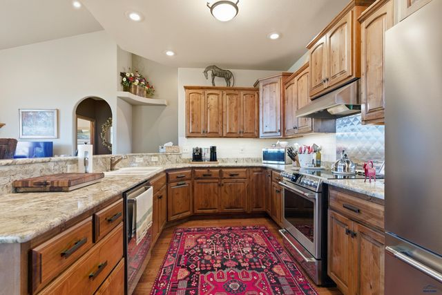 4536 PORTRUSH RD, Rapid City, SD 57702