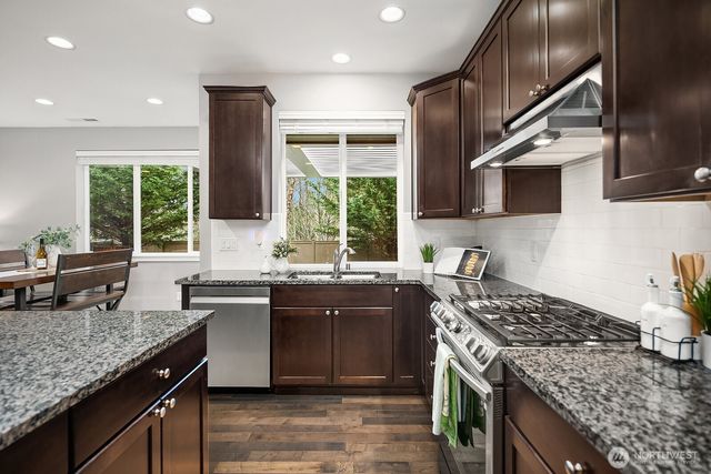 9414 Elm Avenue SE, Snoqualmie, WA 98065