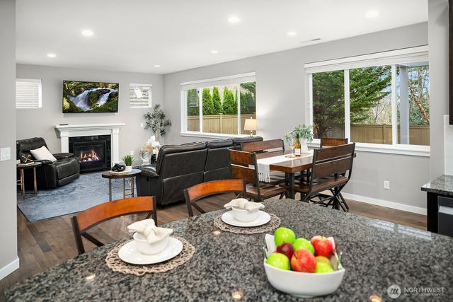 9414 Elm Avenue SE, Snoqualmie, WA 98065