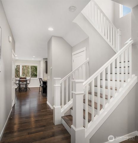 9414 Elm Avenue SE, Snoqualmie, WA 98065