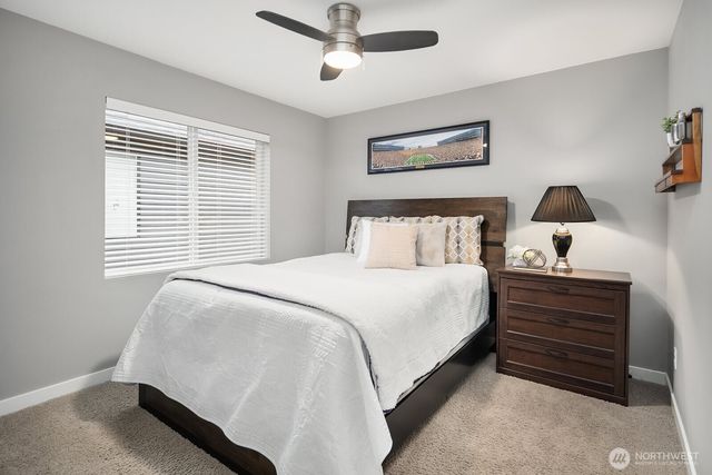 9414 Elm Avenue SE, Snoqualmie, WA 98065