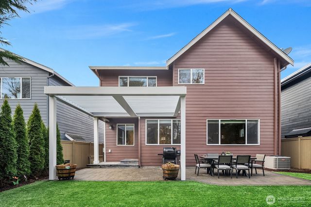 9414 Elm Avenue SE, Snoqualmie, WA 98065