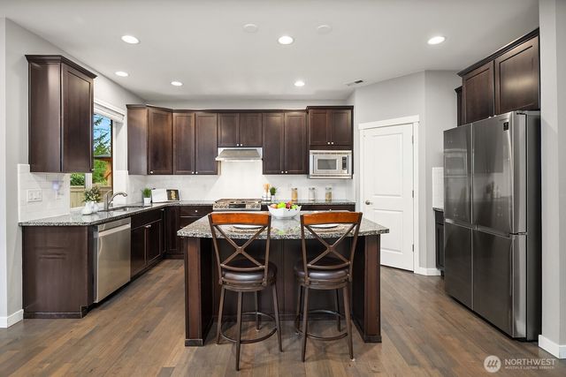 9414 Elm Avenue SE, Snoqualmie, WA 98065