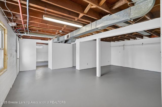 5581 Woodville Road, Haslett, MI 48840