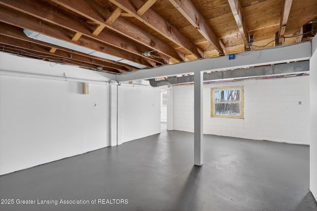 5581 Woodville Road, Haslett, MI 48840