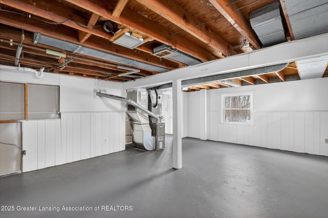 5581 Woodville Road, Haslett, MI 48840