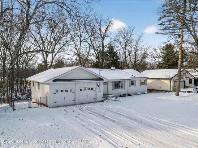 5581 Woodville Road, Haslett, MI 48840