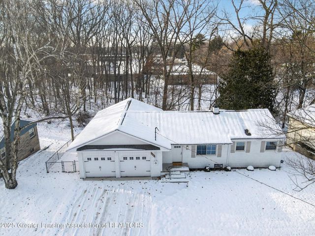 5581 Woodville Road, Haslett, MI 48840