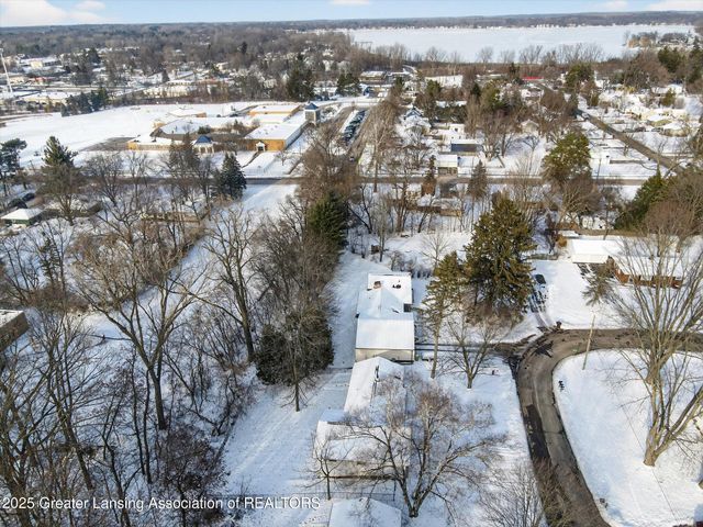 5581 Woodville Road, Haslett, MI 48840