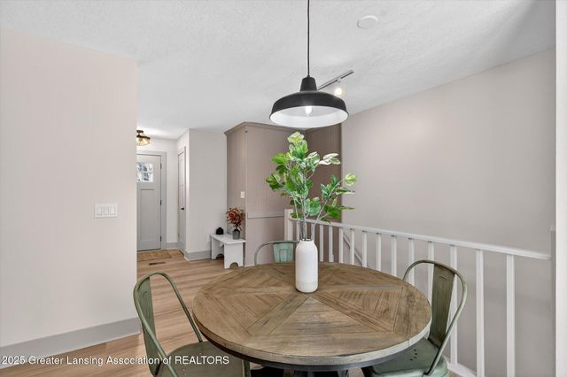 5581 Woodville Road, Haslett, MI 48840