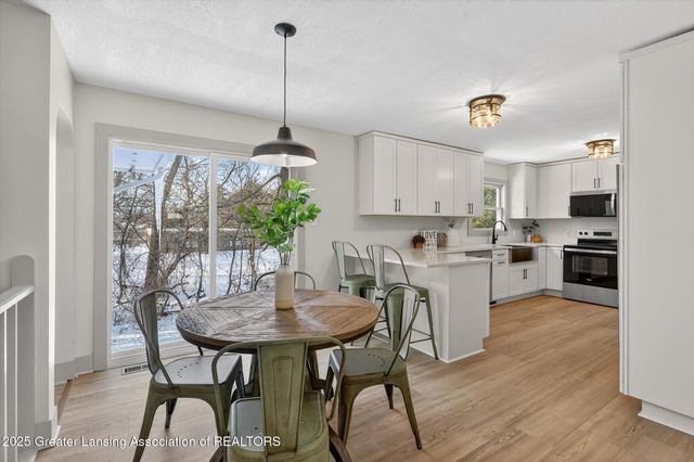 5581 Woodville Road, Haslett, MI 48840