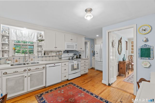 345 Ridgewood Road, West Hartford, CT 06107