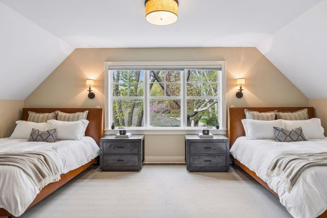 5116 Skyline Drive, Edina, MN 55436