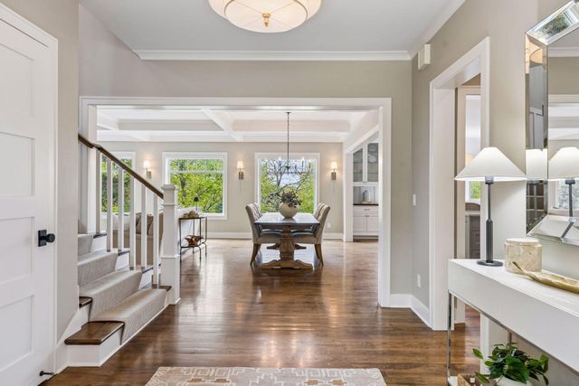 5116 Skyline Drive, Edina, MN 55436
