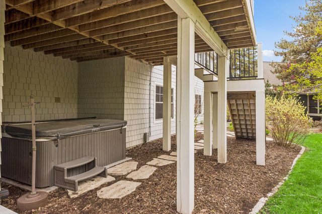 5116 Skyline Drive, Edina, MN 55436