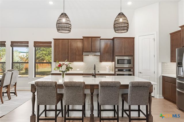 1216 Scenic Oaks Dr, Georgetown, TX 78628