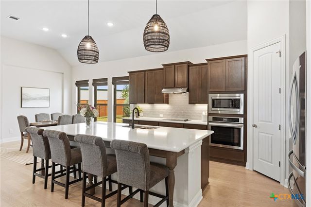 1216 Scenic Oaks Dr, Georgetown, TX 78628