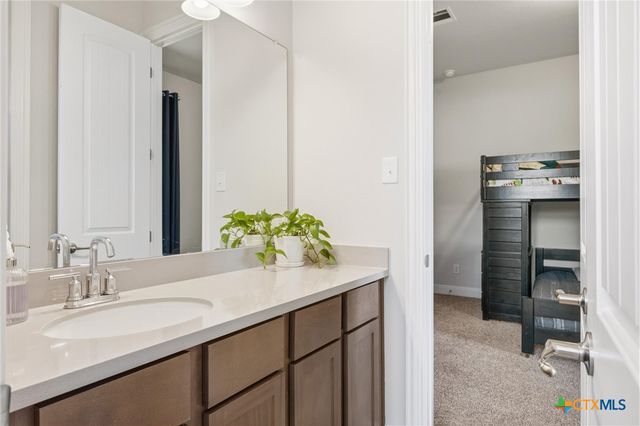 1216 Scenic Oaks Dr, Georgetown, TX 78628