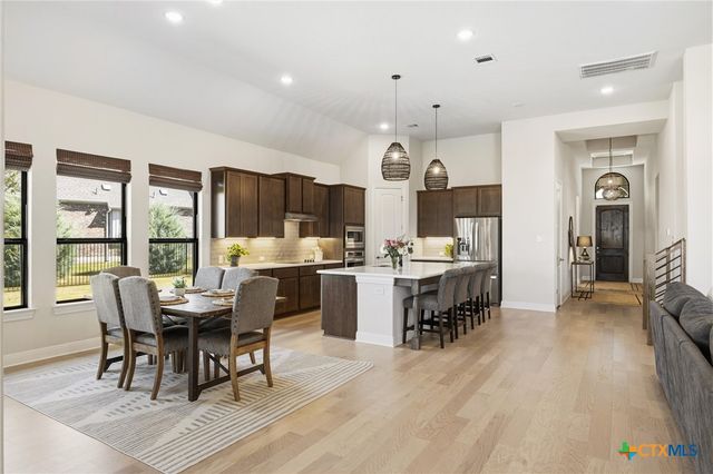 1216 Scenic Oaks Dr, Georgetown, TX 78628