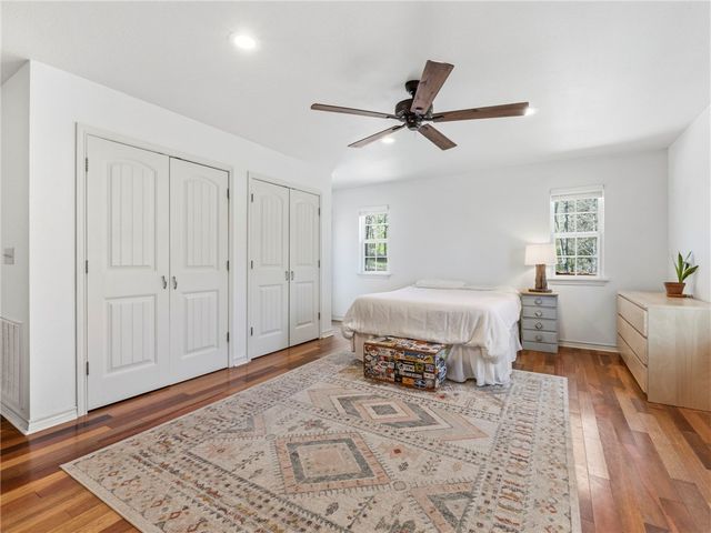 57 Chelmsworth Drive, Bella Vista, AR 72715