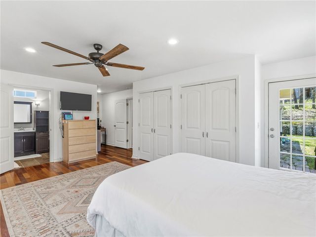 57 Chelmsworth Drive, Bella Vista, AR 72715