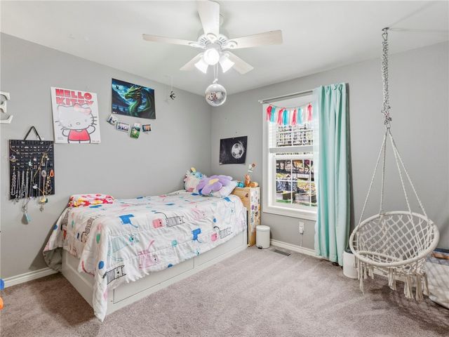 57 Chelmsworth Drive, Bella Vista, AR 72715