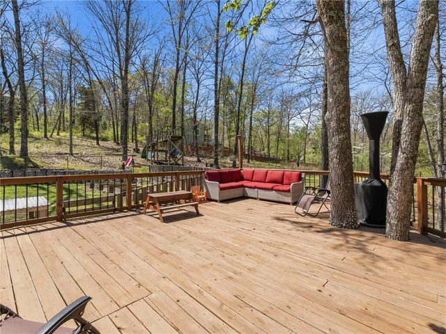 57 Chelmsworth Drive, Bella Vista, AR 72715