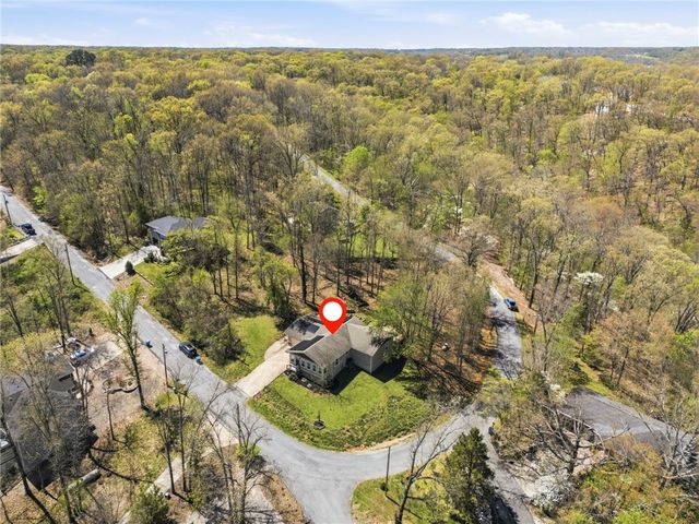 57 Chelmsworth Drive, Bella Vista, AR 72715