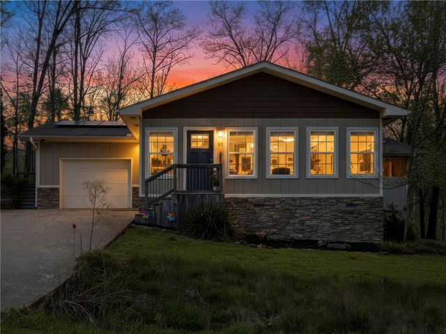 57 Chelmsworth Drive, Bella Vista, AR 72715