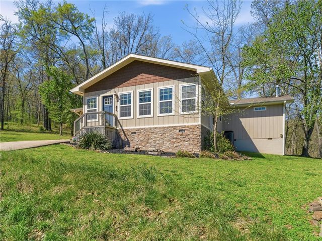 57 Chelmsworth Drive, Bella Vista, AR 72715