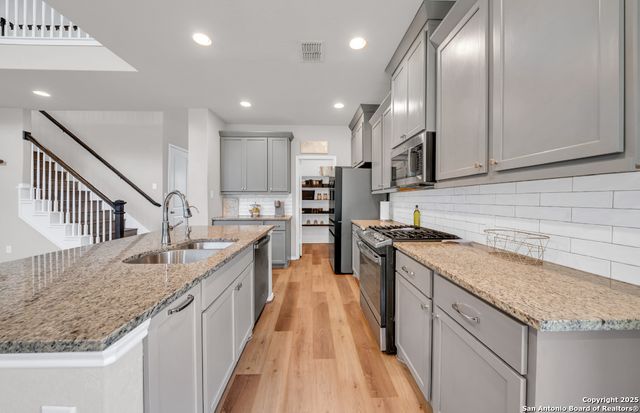 9603 Safe Hollow, San Antonio, TX 78254