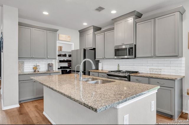 9603 Safe Hollow, San Antonio, TX 78254