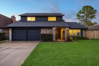 11726 Dorrance Lane, Meadows Place, TX 77477
