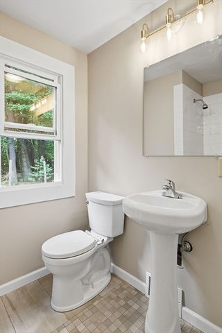 26 Wood Rd Ext, Westfield, MA 01085