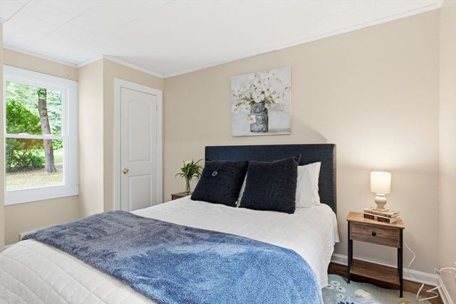 26 Wood Rd Ext, Westfield, MA 01085