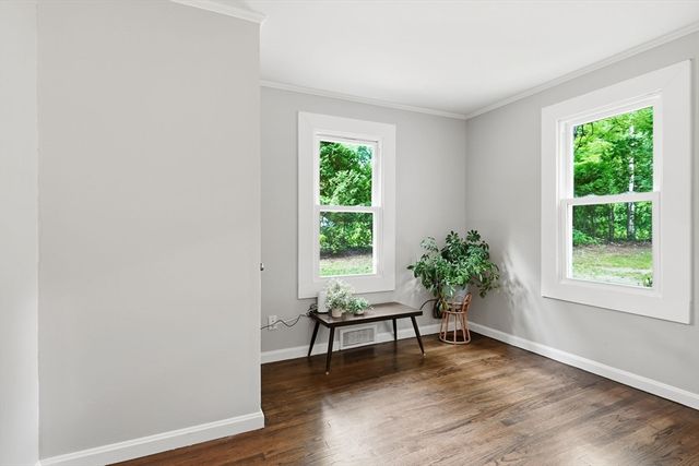 26 Wood Rd Ext, Westfield, MA 01085