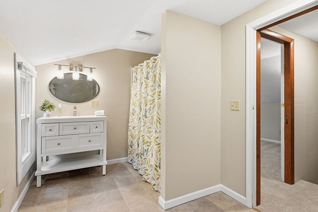 26 Wood Rd Ext, Westfield, MA 01085