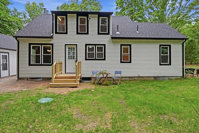 26 Wood Rd Ext, Westfield, MA 01085