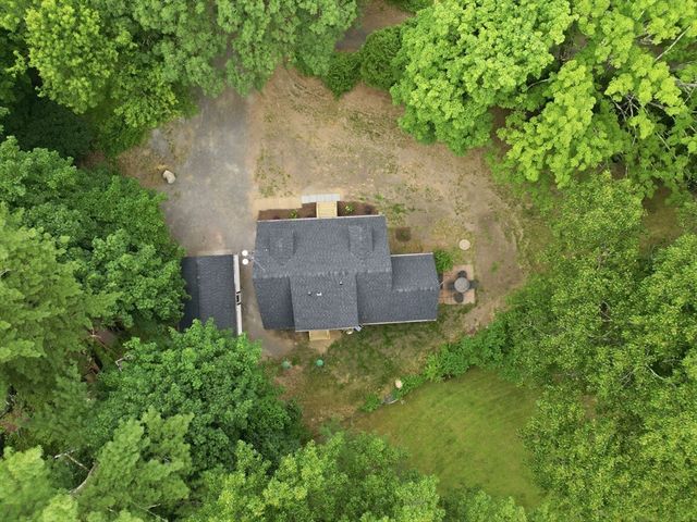 26 Wood Rd Ext, Westfield, MA 01085