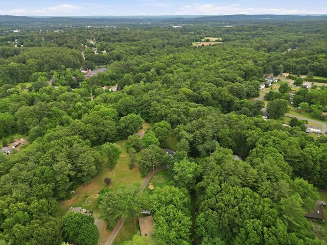 26 Wood Rd Ext, Westfield, MA 01085