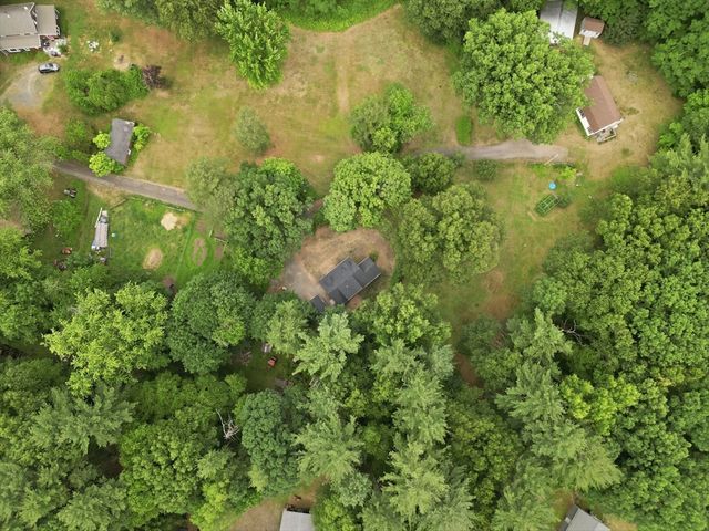 26 Wood Rd Ext, Westfield, MA 01085