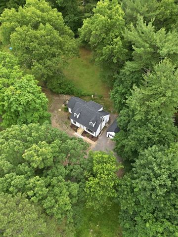 26 Wood Rd Ext, Westfield, MA 01085