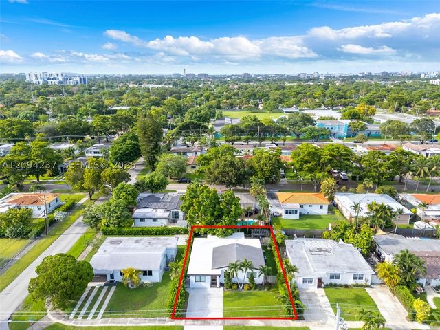 6021 SW 17th St, Miami, FL 33155