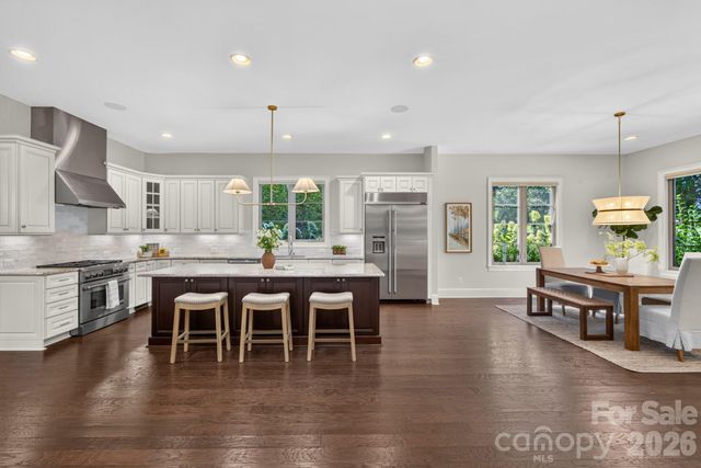 8718 Thornbury Place, Waxhaw, NC 28173